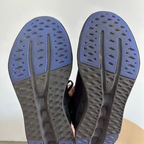 OnCloud Women’s Cloudsurfer Road Running Shoes in Black - Picture 9 of 16